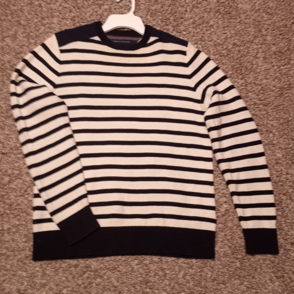 Tommy Hilfiger sweater